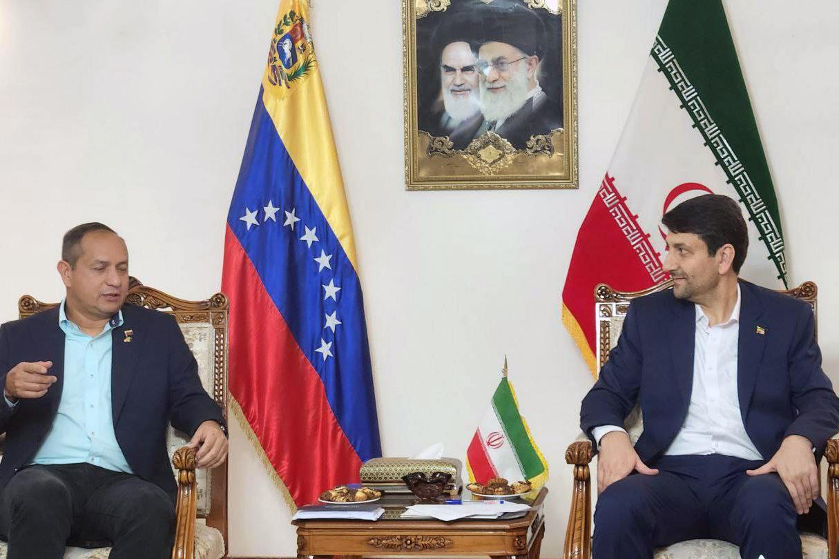  Iran's readiness to transfer experiences in the fields of e-government, AI, and modern postal services to Venezuela